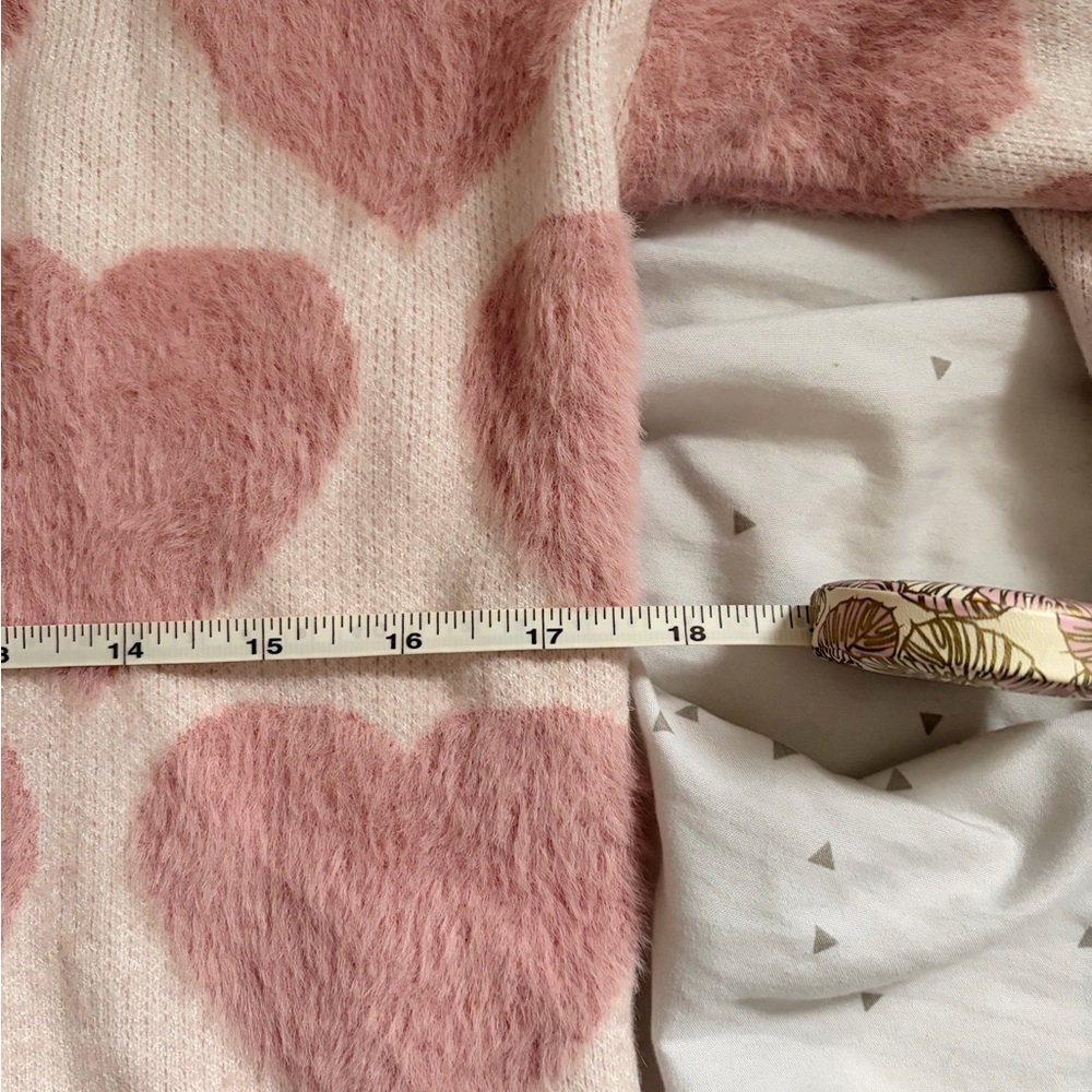Pink Heart Patterned Sweater - Picture 5 of 8